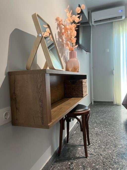 Stylish And Central Apt Near Acropolis - Avdi Square Атина Екстериор снимка